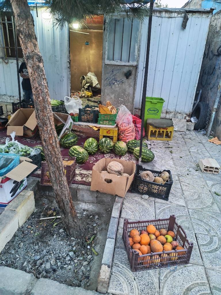 اشتغالزایی برای خانواده نیازمند، داری سه دانش آموز نیازمند در خیریه غرب تهران